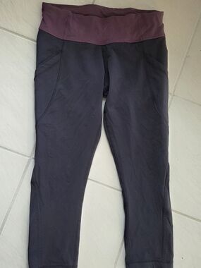 Luluemon Two-Tone Active Leggings — Dark Purple with Plum Waistband